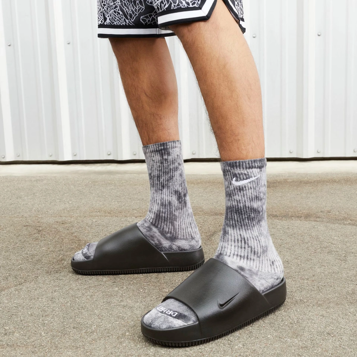 Chinelo Masculino Nuvem Slide Nike - Imagem 11