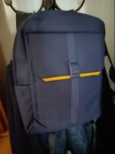 Mochila de negócios elegante HK para homens, à prova d'água, mochila para laptop com aba de 15,6 polegadas, vários bolsos, mochila casual para trabalho, escola photo review